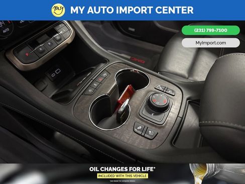 Used 2023 GMC Acadia Denali w/ Denali Ultimate Package image 25