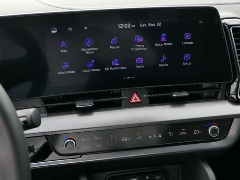 New 2025 Kia Sportage SX image 17