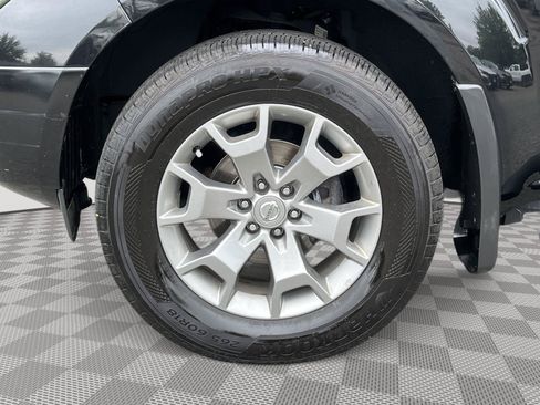 Used 2020 Nissan Frontier SV AWD/4WD image 10
