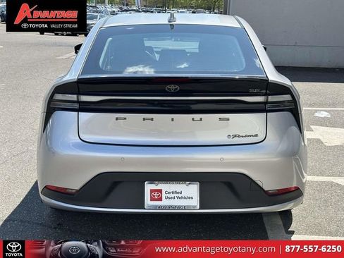 Used 2024 Toyota Prius Prime FWD image 4