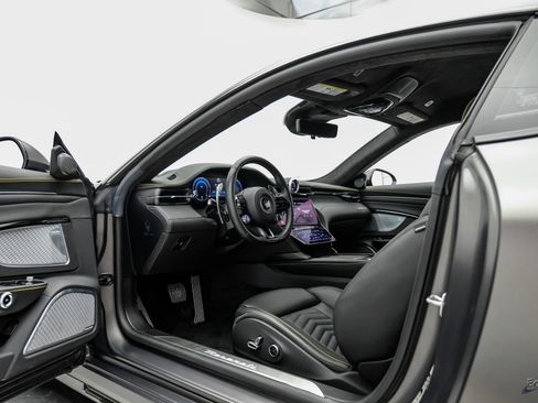 Used 2024 Maserati GranTurismo Trofeo AWD/4WD image 42