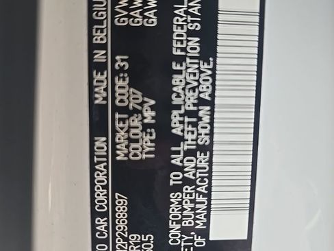 Used 2023 Volvo XC40 B5 Plus w/ Driver Assist Package image 13