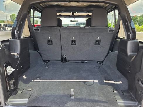 Used 2022 Jeep Wrangler Unlimited Sport AWD/4WD image 30