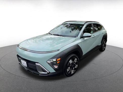 Used 2025 Hyundai Kona SEL image 7