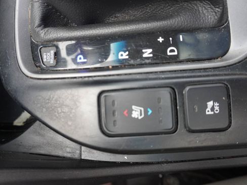 Used 2015 Hyundai Santa Fe Limited w/ Option Group 04 AWD/4WD image 33