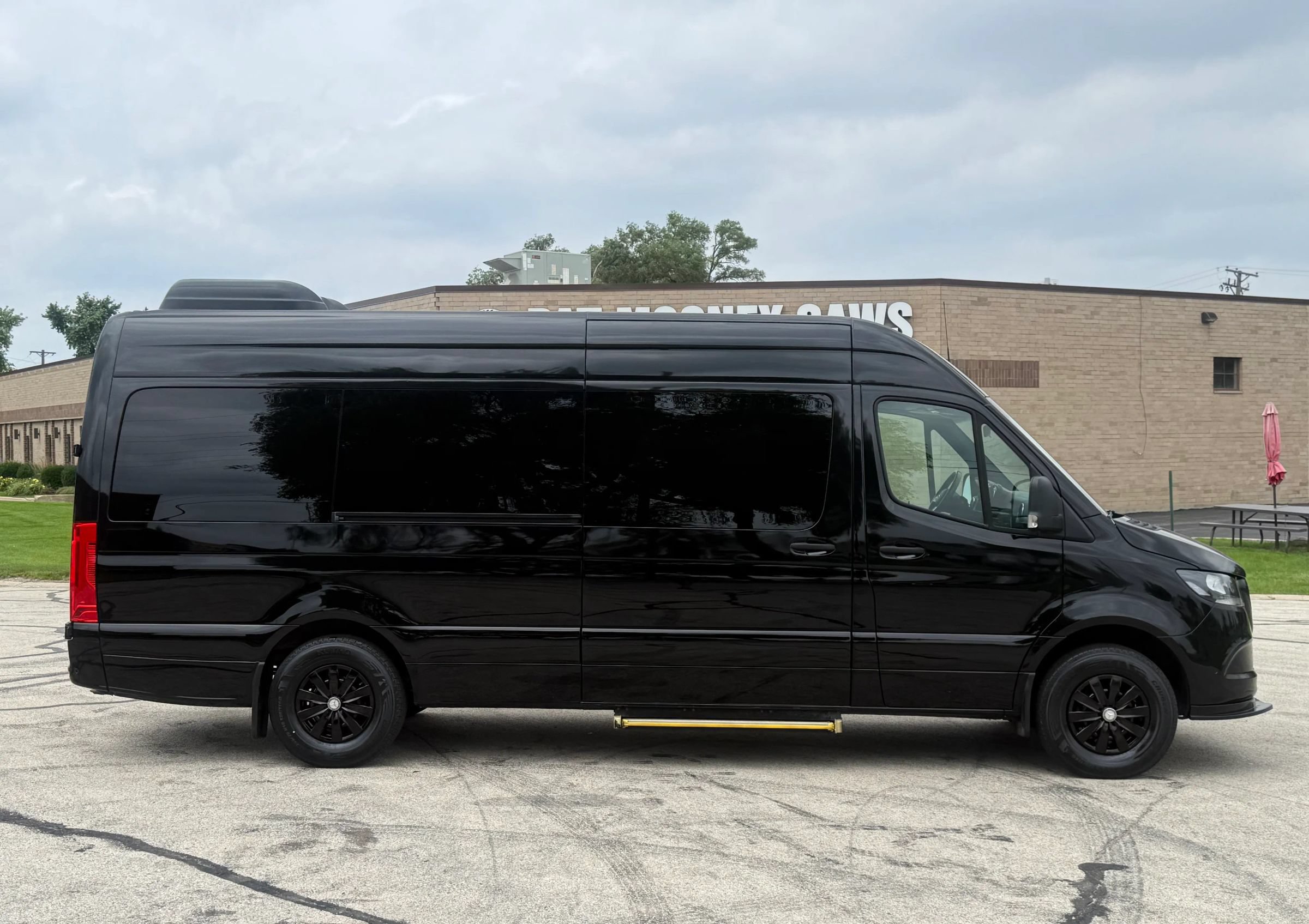 Used 2020 Mercedes-Benz Sprinter 2500 image 7