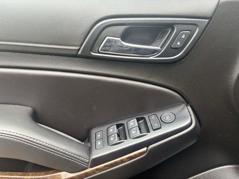 Used 2020 Chevrolet Tahoe LS w/ Enhanced Driver Alert Package image 27