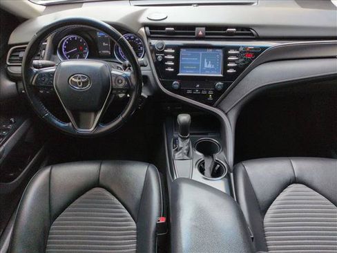 Used 2019 Toyota Camry SE FWD image 22