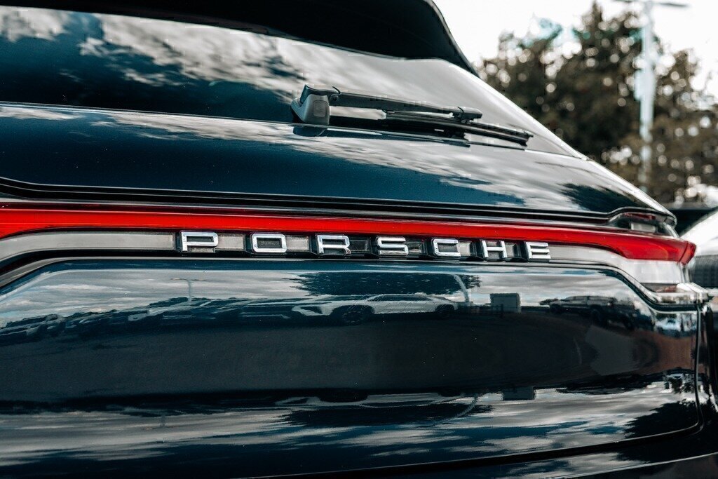 Used 2020 Porsche Macan AWD/4WD image 14