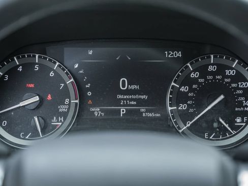 Used 2021 Toyota Highlander XSE AWD/4WD image 45