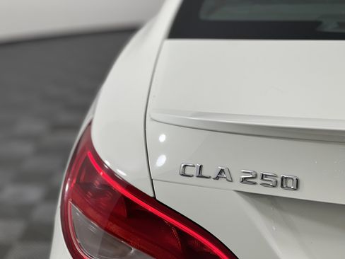 Used 2016 Mercedes-Benz CLA 250 image 12
