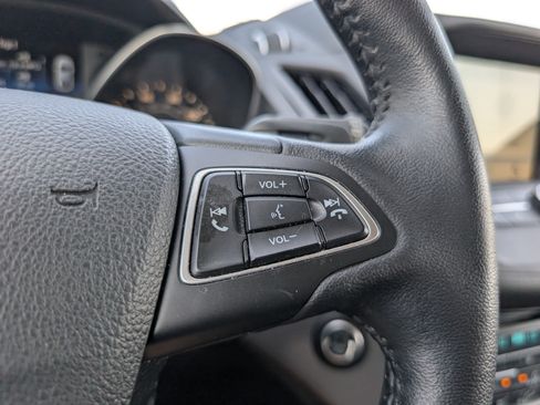 Used 2019 Ford Escape SEL AWD/4WD image 24