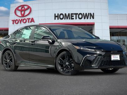 New 2026 Toyota Camry Hybrid w/ Multimedia Upgrade Package