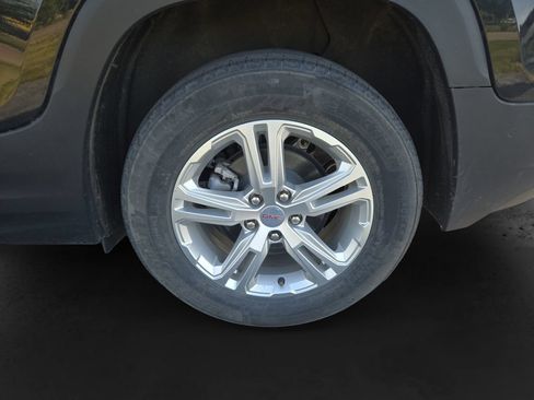 Used 2024 GMC Terrain SLE FWD image 13