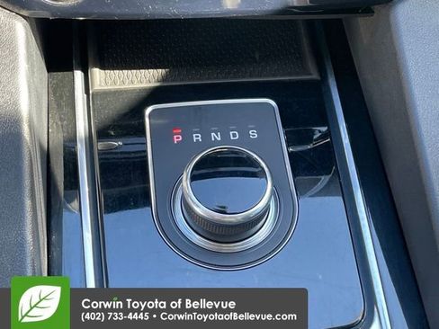 Used 2017 Jaguar F-PACE S image 21