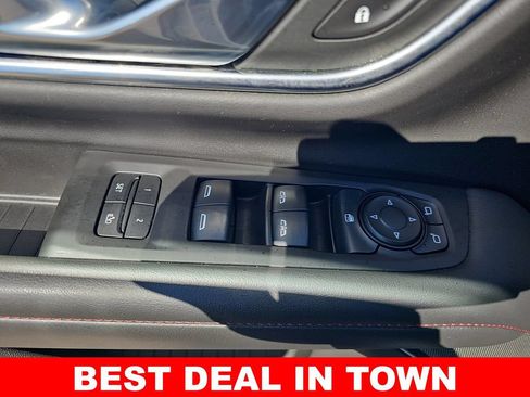 Used 2021 Chevrolet Suburban RST AWD/4WD image 29