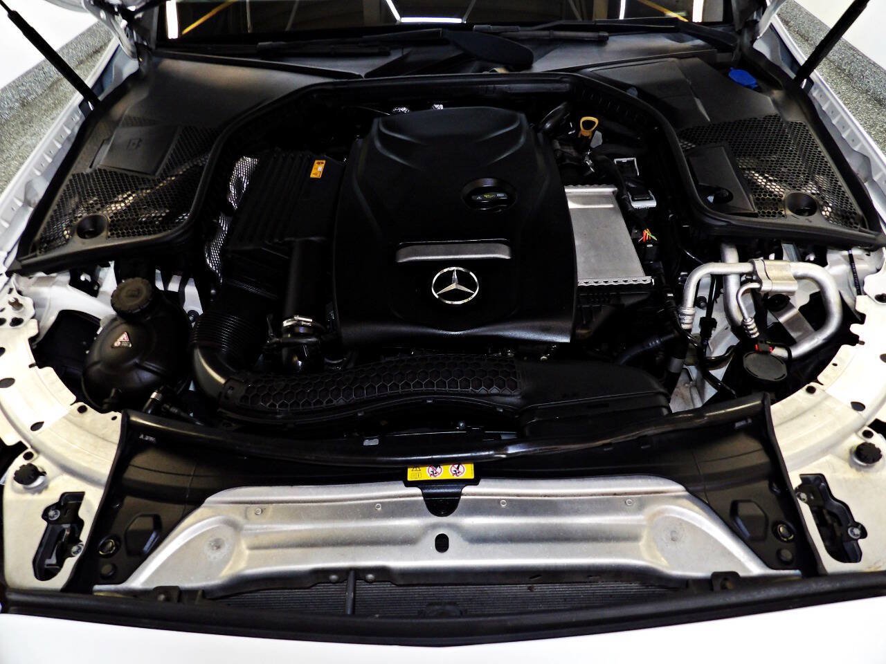 Used 2018 Mercedes-Benz C 300 Sedan image 23