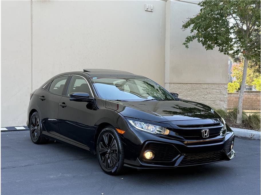 Used 2018 Honda Civic EX image 3