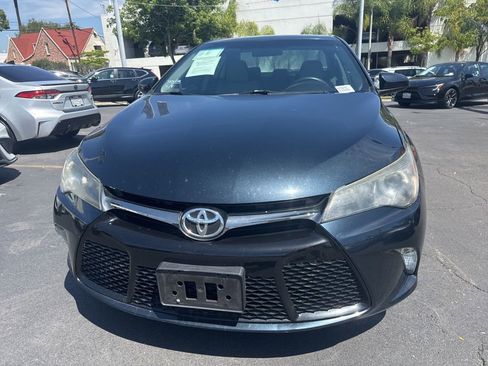 Used 2017 Toyota Camry SE image 22