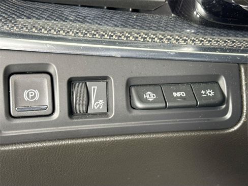 Used 2024 Cadillac XT5 Sportv w/ Technology Package AWD/4WD image 16