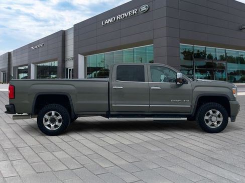 Used 2017 GMC Sierra 3500 Denali w/ Duramax Plus Package AWD/4WD image 6