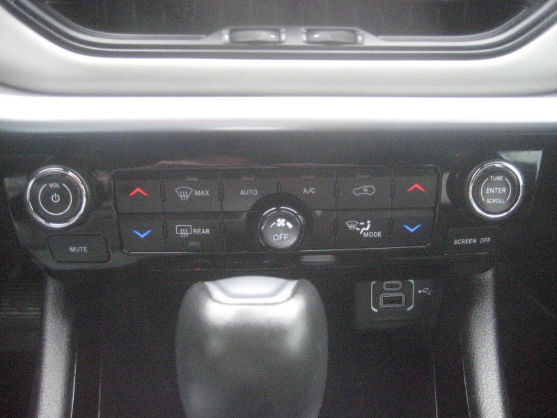 Used 2024 Jeep Compass Limited AWD/4WD image 21