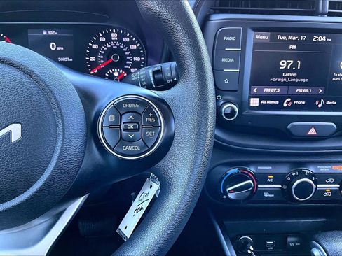 Used 2022 Kia Soul LX w/ Technology Package image 25