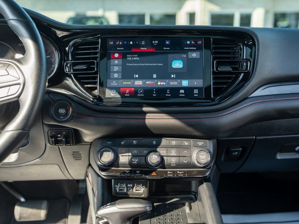Used 2025 Dodge Durango R/T AWD/4WD image 20