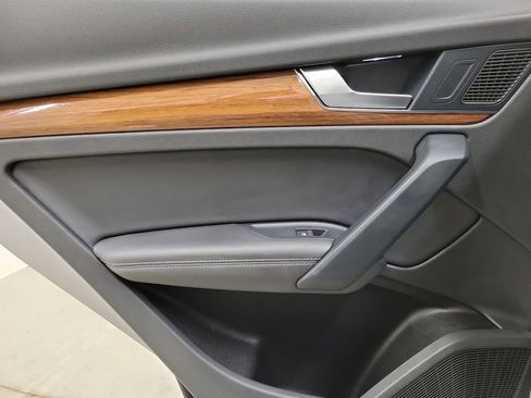 Used 2023 Audi Q5 2.0T Premium Plus image 16