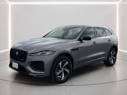 Used 2025 Jaguar F-PACE R-Dynamic S AWD/4WD image 34