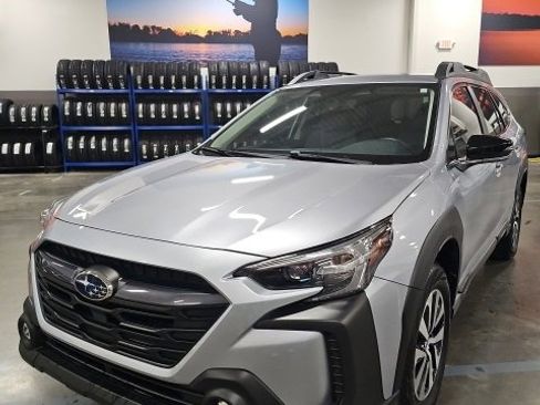 Certified 2025 Subaru Outback Premium w/ Popular Package #1A image 2