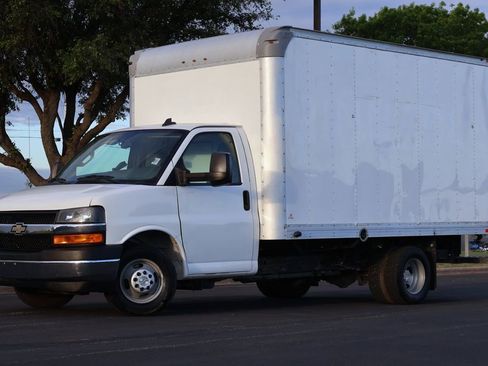 Used 2021 Chevrolet Express 3500 w/ Power Convenience Package RWD image 12