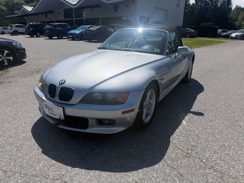 Used 1999 BMW Z3 2.5i RWD image 11