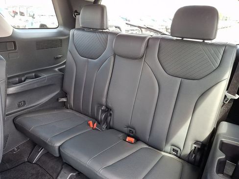 Used 2023 Hyundai Palisade SEL w/ Premium Package AWD/4WD image 12