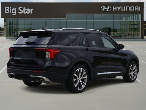 Used 2025 Ford Explorer Platinum w/ Ultimate Package RWD image 4