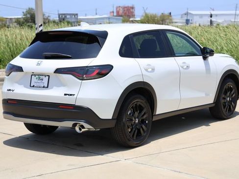New 2027 Honda HR-V Sport image 8
