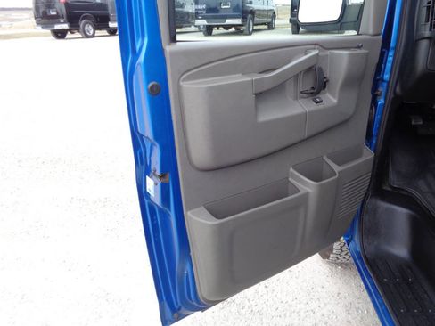 Used 2018 GMC Savana 3500 LT w/ LT Preferred Equipment Group image 26