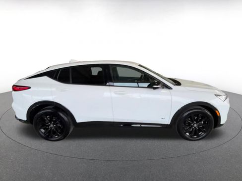 Used 2025 Buick Envista Sport Touring image 16