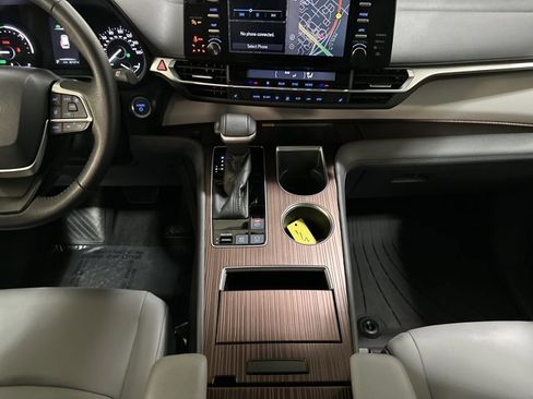 Used 2021 Toyota Sienna XLE w/ XLE Plus Package image 34