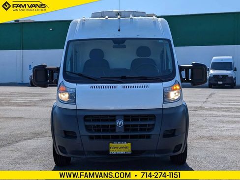 Used 2017 RAM ProMaster 2500 FWD image 2