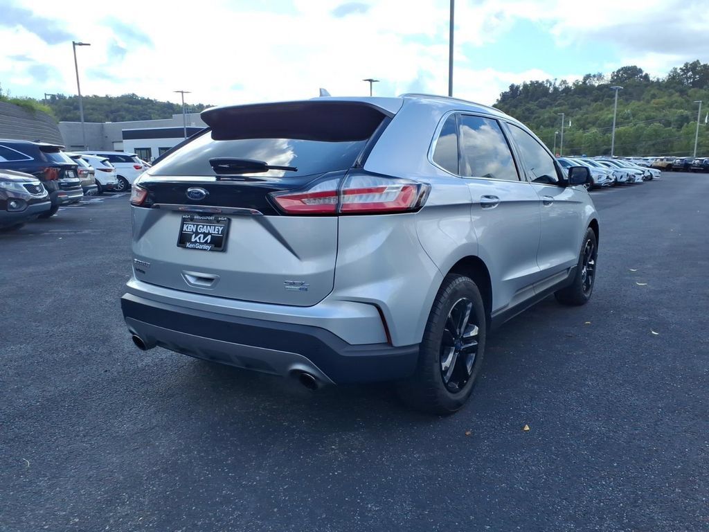 Used 2019 Ford Edge SEL w/ Equipment Group 201A AWD/4WD image 11