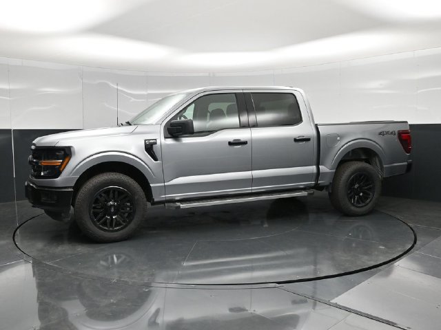 Used 2025 Ford F150 XLT w/ Equipment Group 301A Standard AWD/4WD image 9