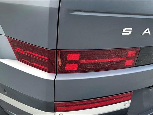Certified 2025 Hyundai Santa Fe Limited AWD/4WD image 23