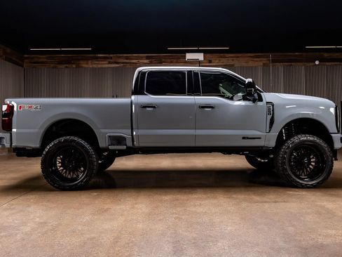 Used 2026 Ford F250 Platinum w/ Platinum Plus Package AWD/4WD image 11