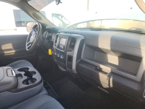 Used 2017 RAM 3500 Tradesman w/ Chrome Appearance Group image 24