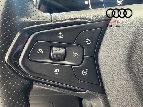Used 2024 Chevrolet Trax RS w/ Sunroof Package FWD image 22