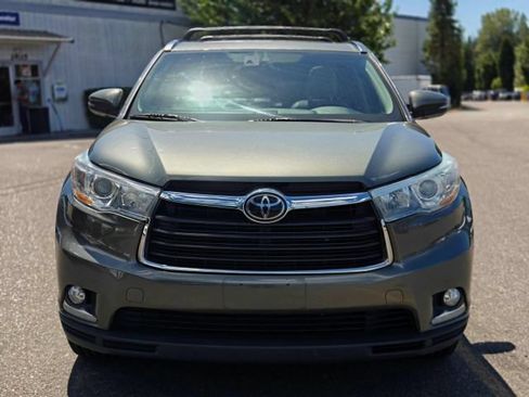 Used 2015 Toyota Highlander Limited Platinum AWD/4WD image 2