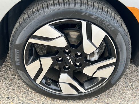 Certified 2023 Kia Soul GT-Line image 8