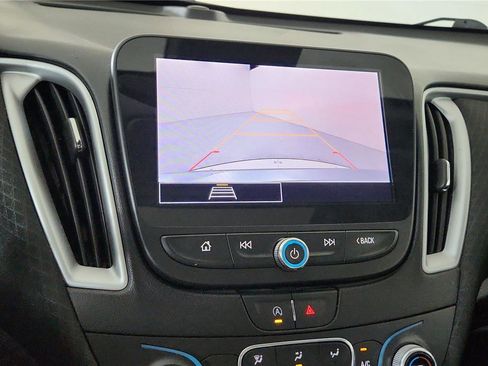 Used 2024 Chevrolet Malibu LT image 28