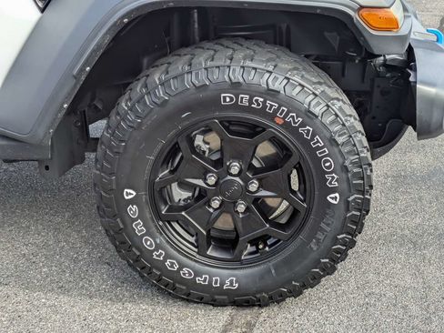 Used 2023 Jeep Wrangler Unlimited AWD/4WD image 11